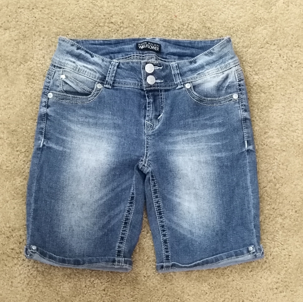 Wallflower Jean Shorts